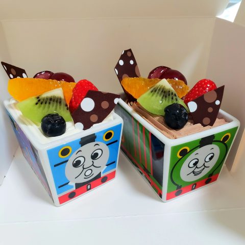 キャラクターケーキ💛