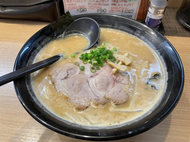 【寒くなるとラーメン🍜が美味しい件】