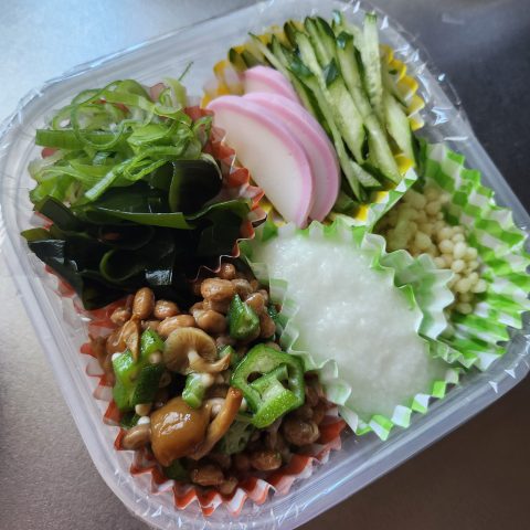 【パクリ冷たい麺弁当】